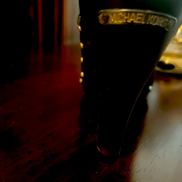 Black mule/clog. Heeled. Wooden sole and heel - Picture 4 of 4